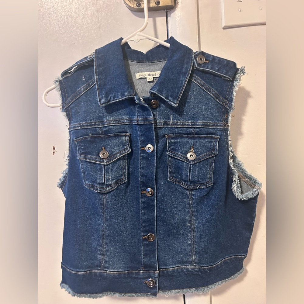 Indigo Thread Co.  Denim Sleeveless Vest size L